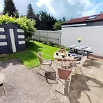 Epicsa - 3 Bedroom Family & Corporate Stay, Garden And Free Parking