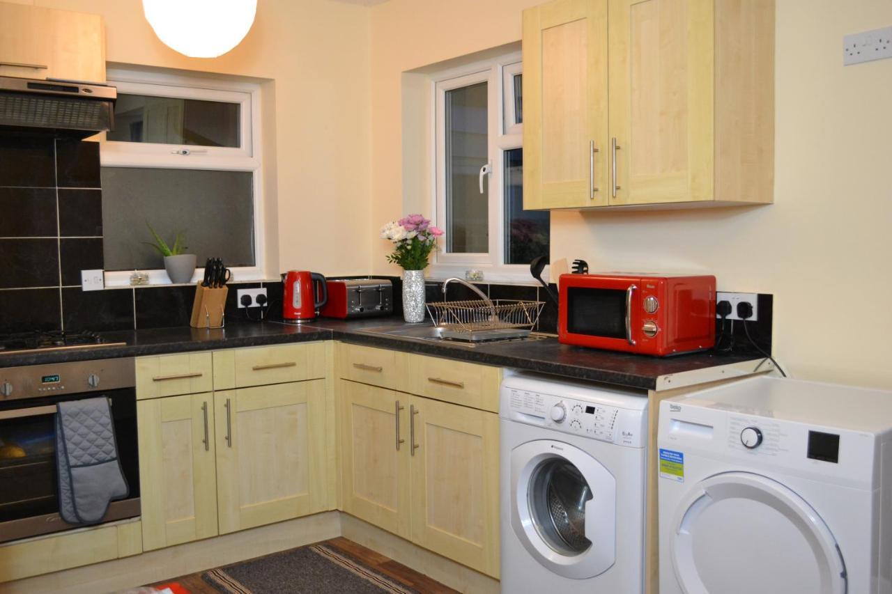Epicsa - 3 Bedroom Family & Corporate Stay, Garden And Free Parking Holiday home Cambridge (Cambridgeshire)